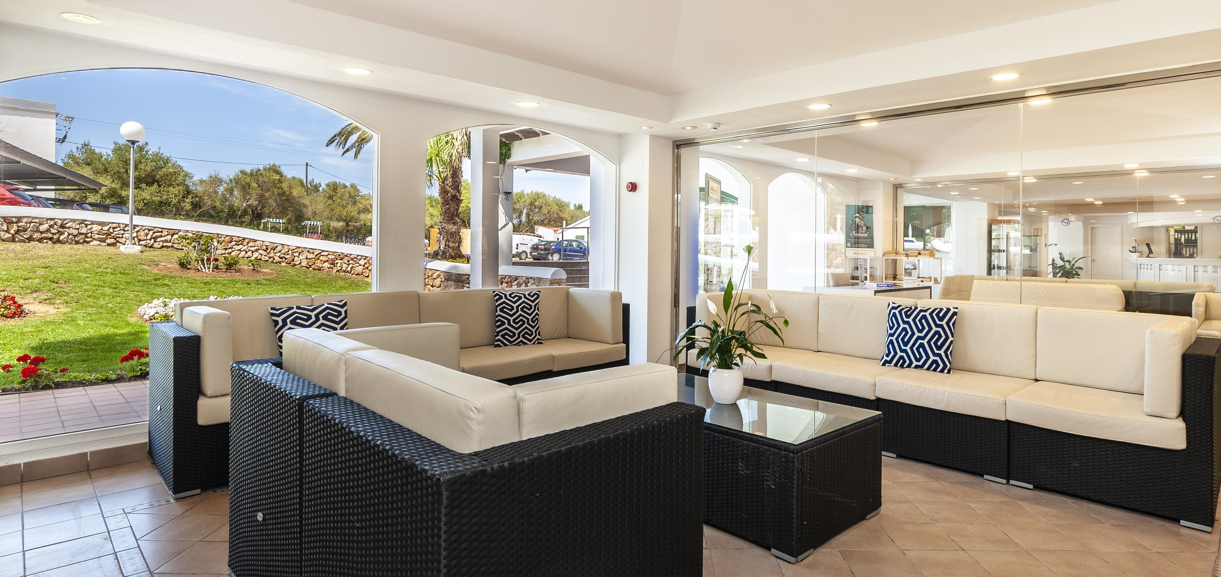 Globales Cala'N Blanes Hotel Cala'N Blanes  Ngoại thất bức ảnh
