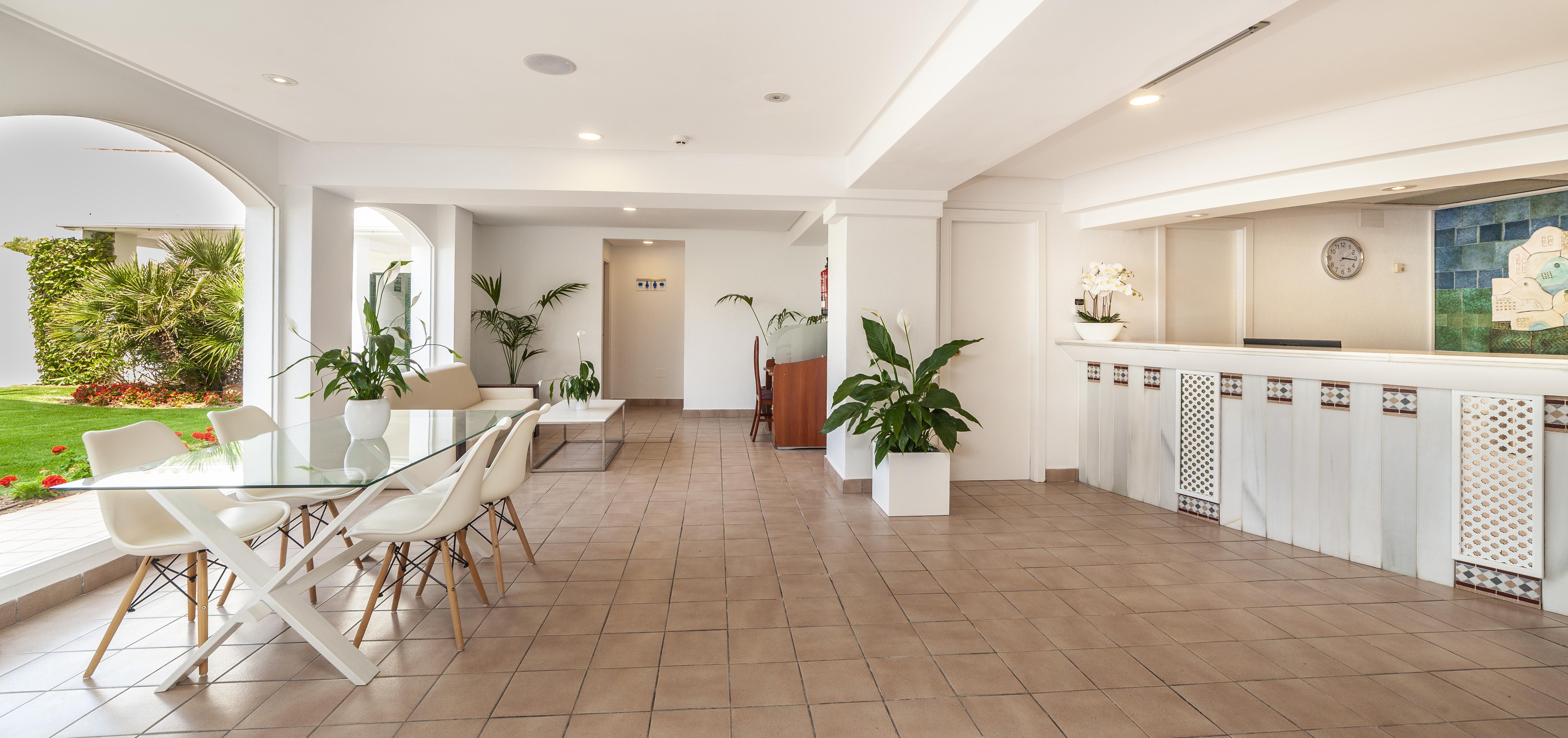Globales Cala'N Blanes Hotel Cala'N Blanes  Ngoại thất bức ảnh