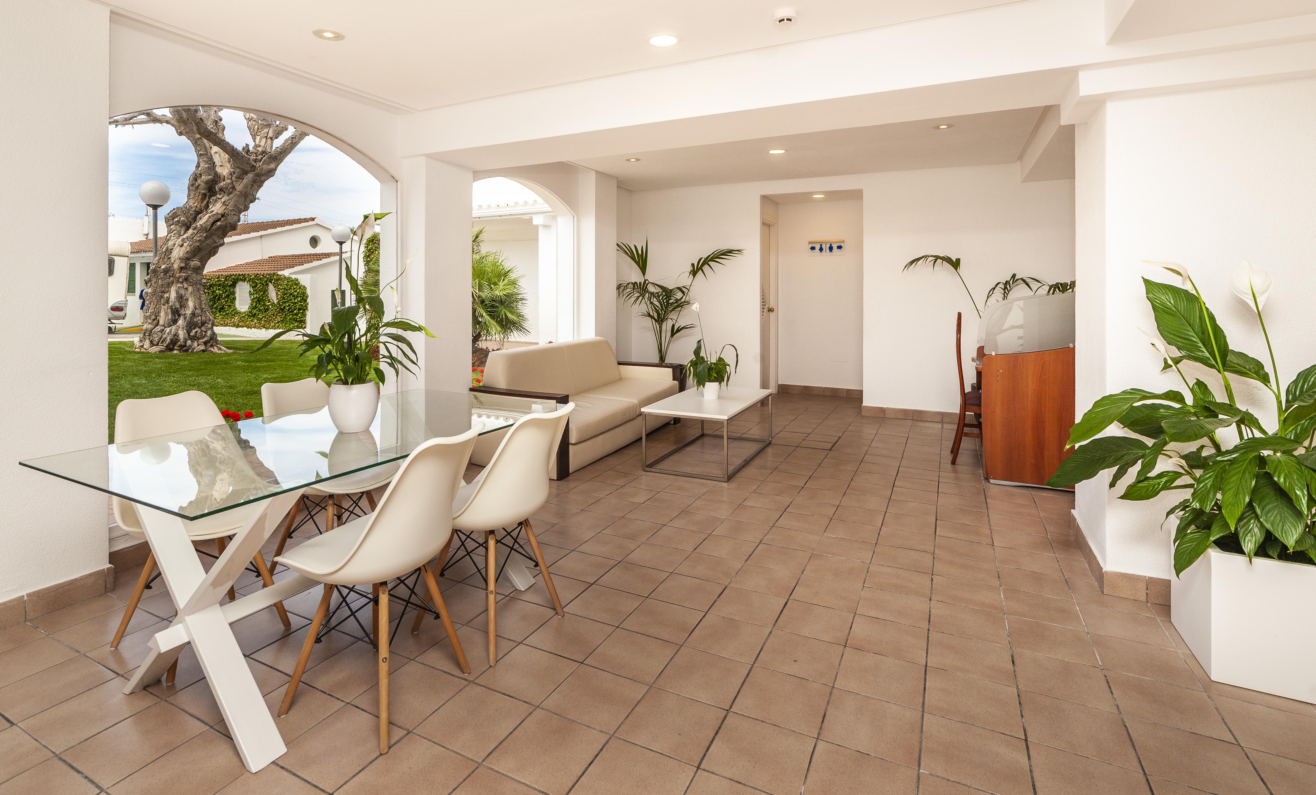 Globales Cala'N Blanes Hotel Cala'N Blanes  Ngoại thất bức ảnh